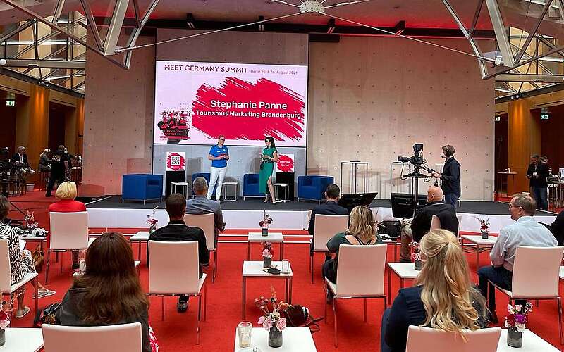 Meet Germany 2021AXICA Eröffnung Stephanie Panne